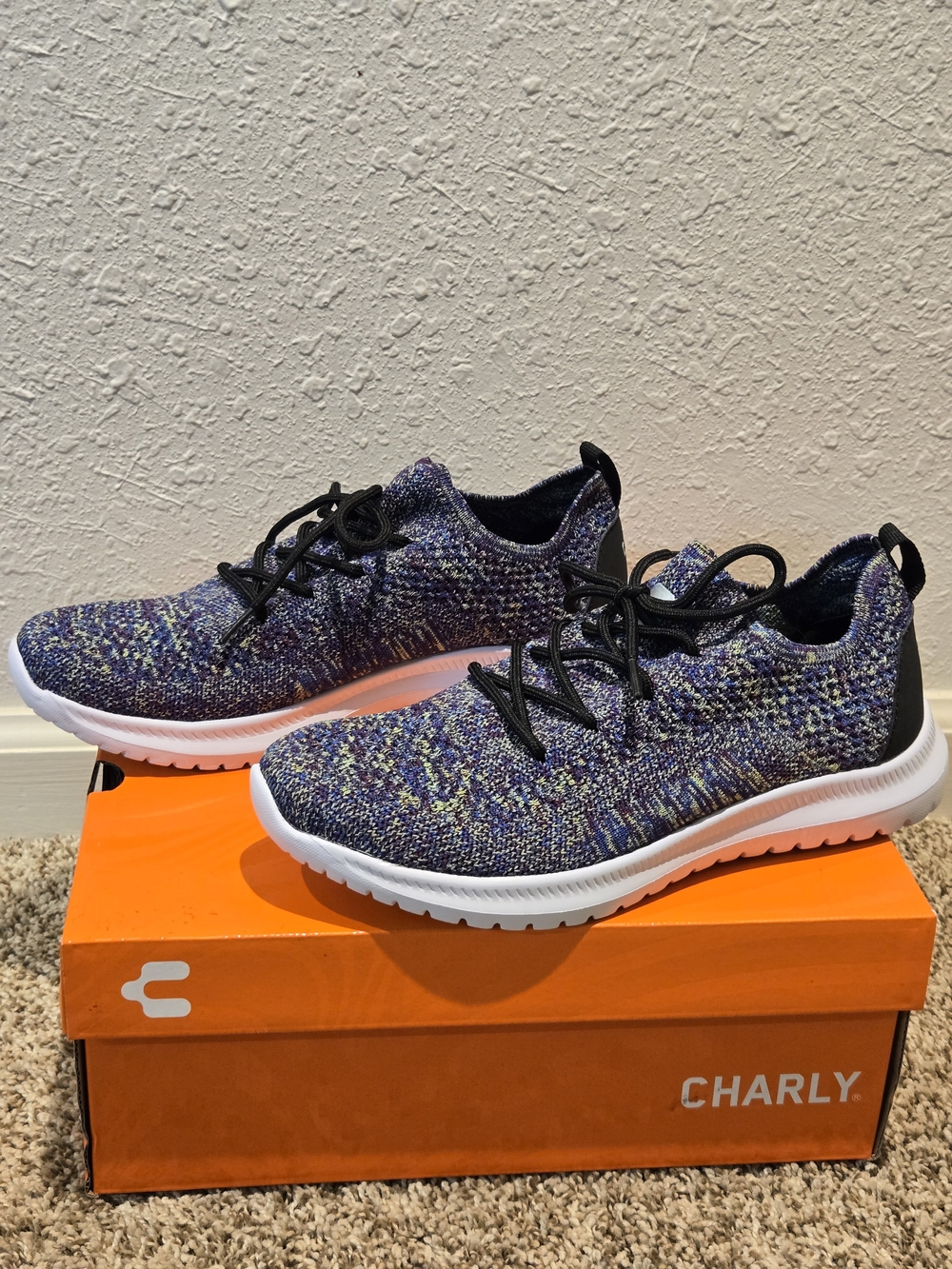 Charly Women's Multicolor Knit Lace-Up Sneakers with White Sole Sz 8.5 - Picture 2 of 6